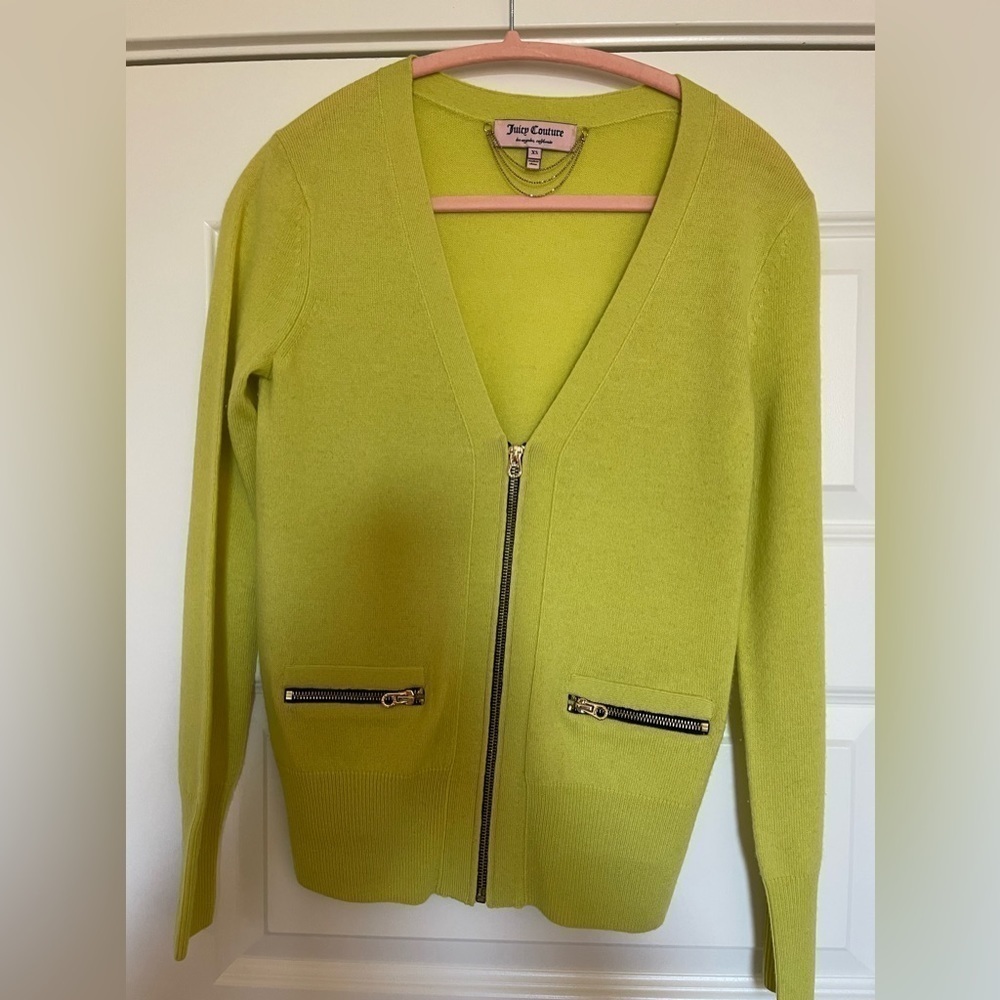 JUICY COUTURE NEON GREEN ZIPPER CARDIGAN SIZE XSMALL EUC (138) - Picture 2 of 6